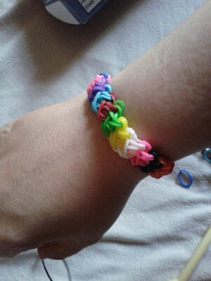 loom bands_e0100630_9201782.jpg