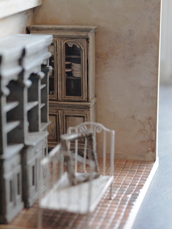 miniature* BROCANTE 、窓枠完成_e0172847_17381640.jpg