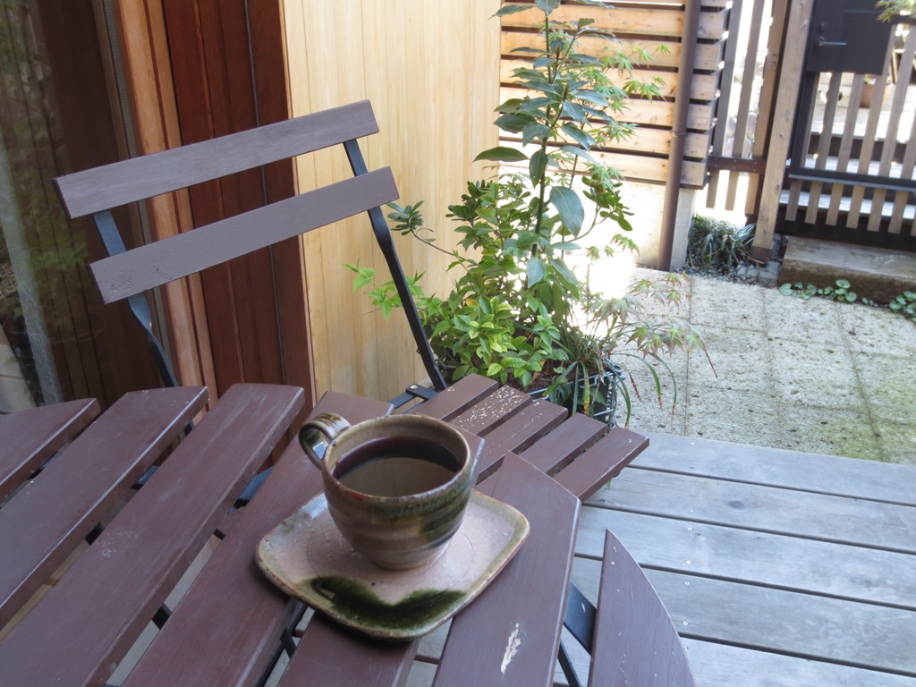5月の白い花_c0310571_09431661.jpg