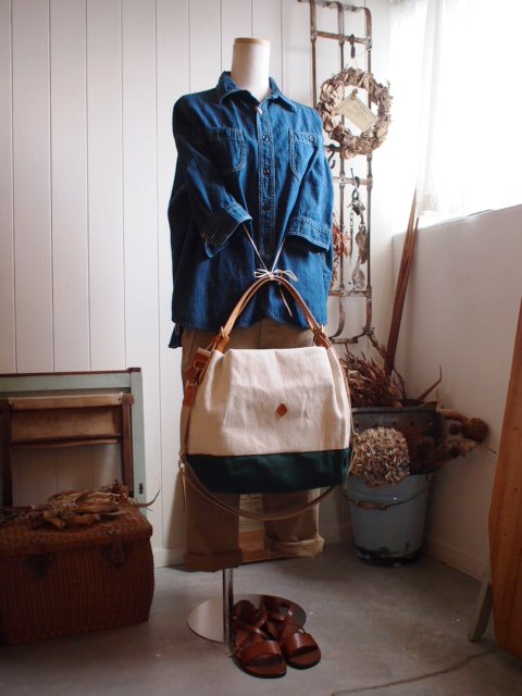 プランタースタンドとスニーカーとバッグと靴下と・・・休日。_a0164280_1441265.jpg