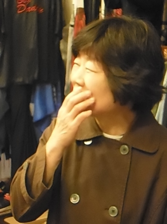 本日2度目のUP。PARISからの友人と母と_f0180307_18193408.jpg