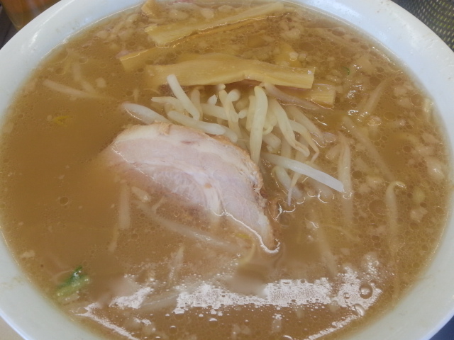 5/18 ホープ軒 ラーメン¥700+小ライス¥100 @千駄ヶ谷_b0042308_17361145.jpg