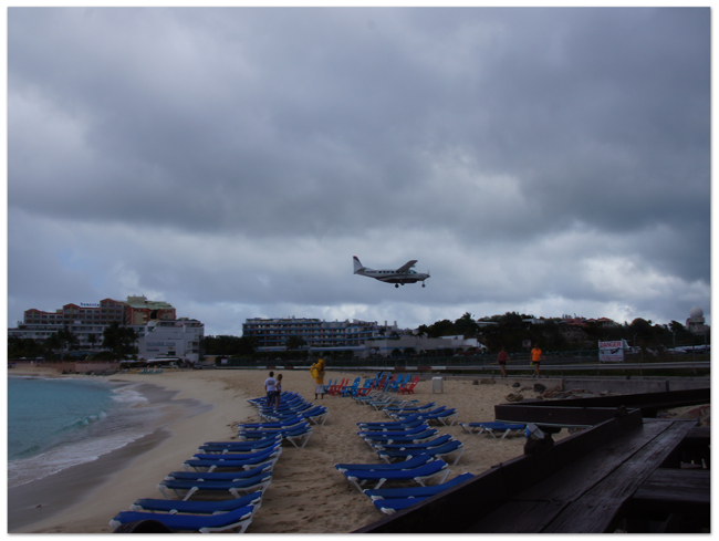 東カリブ海クルーズ(17) 飛行機とビーチのコラボ☆マホ・ビーチ_d0210324_8182736.jpg