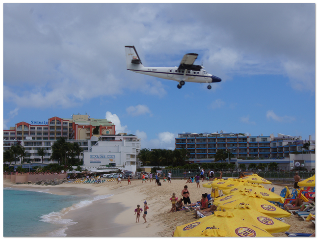 東カリブ海クルーズ(17) 飛行機とビーチのコラボ☆マホ・ビーチ_d0210324_8201080.jpg