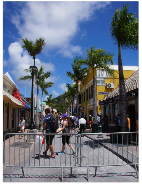 東カリブ海クルーズ(17) 飛行機とビーチのコラボ☆マホ・ビーチ_d0210324_8223082.jpg