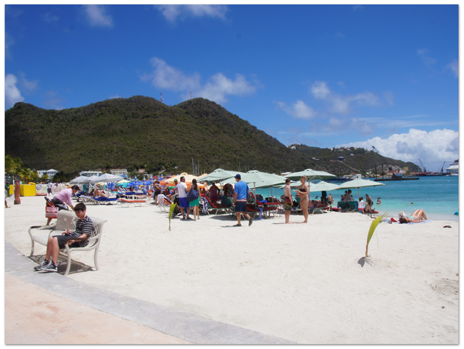 東カリブ海クルーズ(17) 飛行機とビーチのコラボ☆マホ・ビーチ_d0210324_8223953.jpg