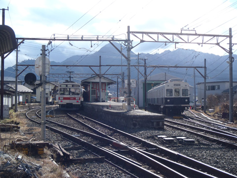 PLUMフィギュア「北条まどか」＆鉄道徒然_b0055614_22375210.jpg