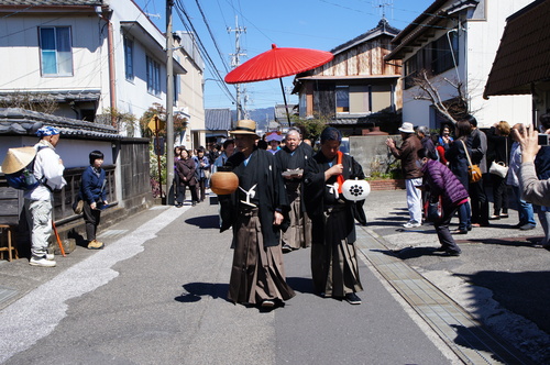 昔ながらの結婚式～お練り道中_e0193051_16361568.jpg