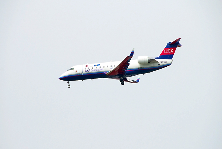 久々千里川で飛行機--３の２--　20140524_a0050572_23573279.jpg