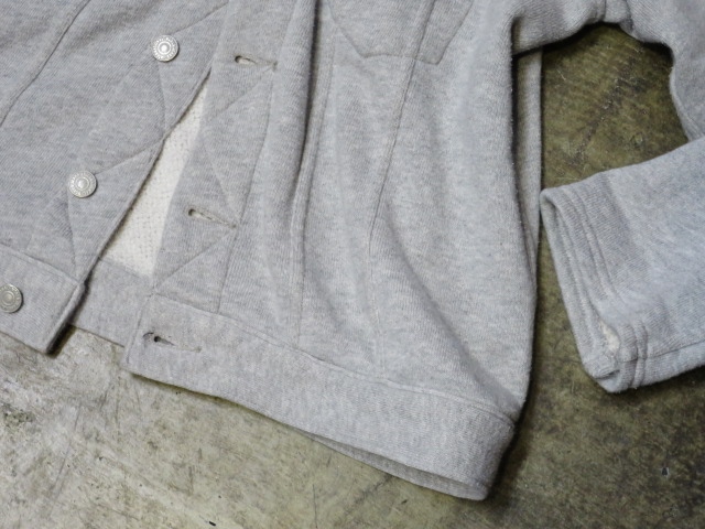 少々の良いヒネリデザイン♪ USA FLAG Patch TEE!★!_d0152280_12403720.jpg