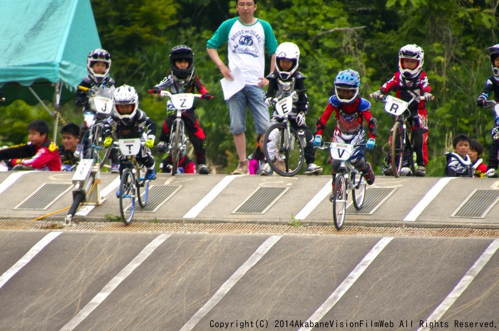 ２０１４JBA定期戦R-2VOL1：BMX年齢別クラス決勝その１_b0065730_18561100.jpg