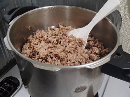 ふっくら美味しい玄米ごはんの炊き方_e0296346_1793643.jpg