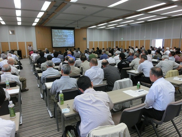 傾斜が緩い「逆断層」とは? 注視が必要な「富士川河口断層帯」_f0141310_7244951.jpg