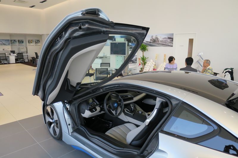 BMW i8 @ 神戸東灘テクニカルセンター_a0022024_19422787.jpg