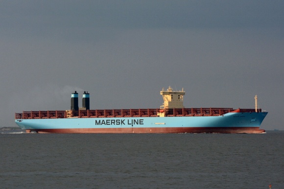 MARSTAL MAERSK～マースタル マースク_e0158925_2321533.jpg