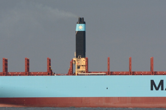 MARSTAL MAERSK~マースタル マースク_e0158925_232423.jpg