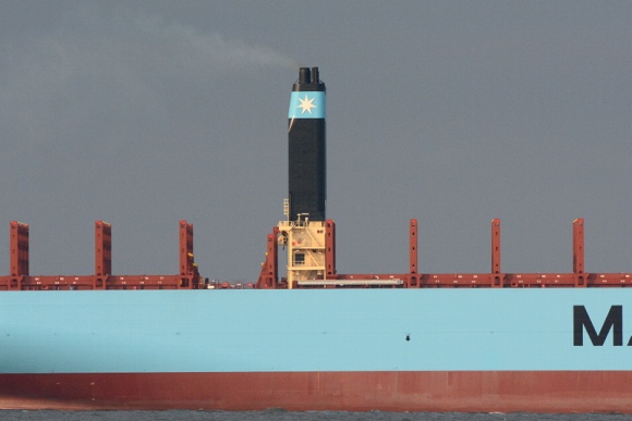 MARSTAL MAERSK～マースタル マースク_e0158925_232423.jpg