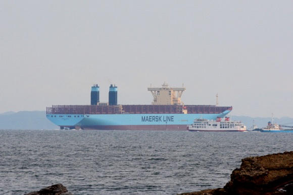 MARSTAL MAERSK～マースタル マースク_e0158925_23284419.jpg