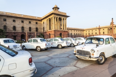 インドの国民車 アンバサダー 生産停止 Shigeta Travels Blog シゲタトラベルブログ