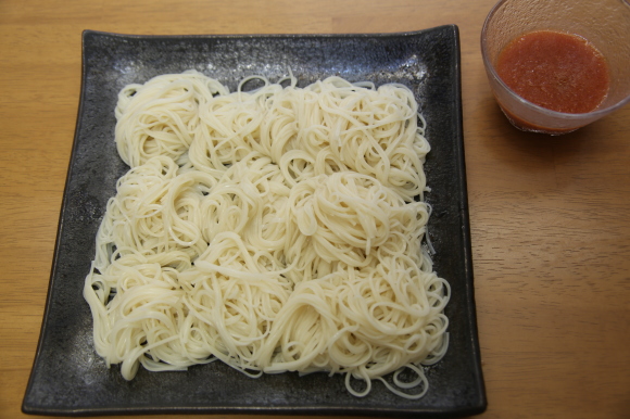 昨夜の豚角煮と三色そぼろ御飯弁当_c0326245_22360363.jpg