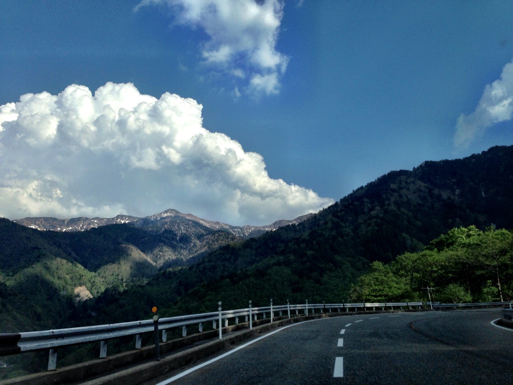 飛騨高山って…と、遠いい(￣Д￣)ノ_b0181457_23312313.jpg