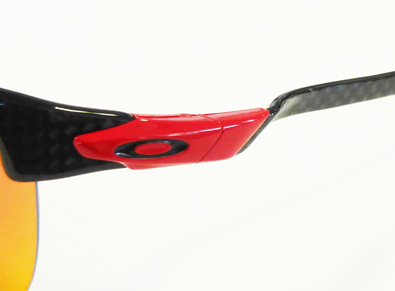 OAKLEY Ferrari COLLECTION(オークリーフェラーリコレクション)CARBON BLADE入荷!_c0003493_945082.jpg