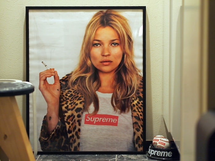 SUPREME KATE MOSS_f0010106_18441692.jpg