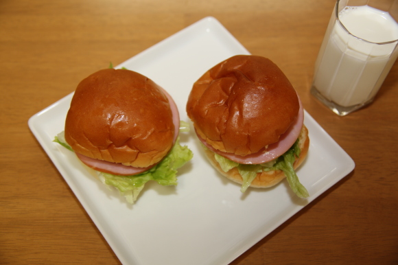 昨夜の豚角煮と三色そぼろ御飯弁当_c0326245_08011671.jpg