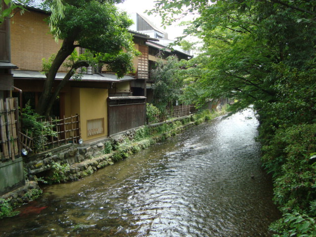 京都・祇園「いづう」へ行く。_f0232060_18322317.jpg