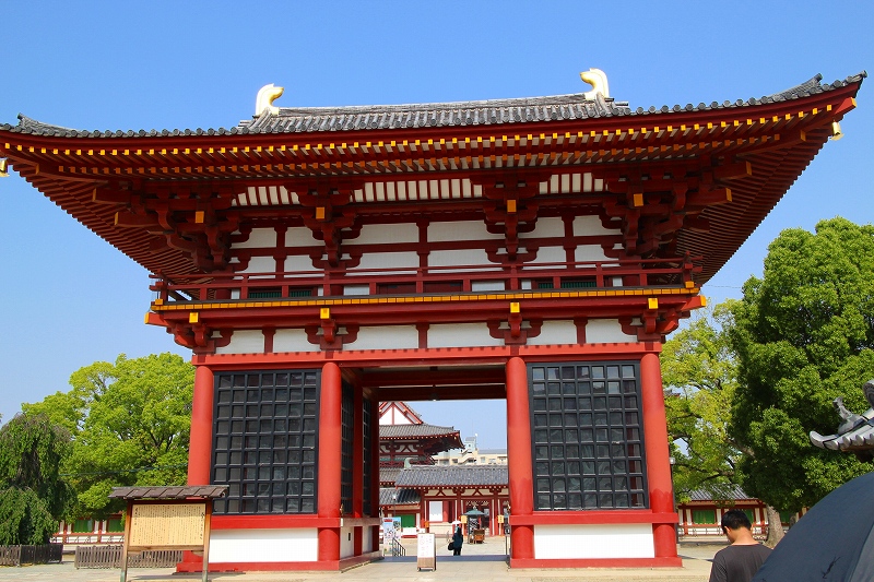 聖徳太子の古いお寺『四天王寺』20140530_e0237645_22372477.jpg