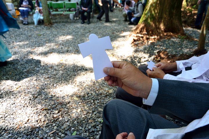 熊野の旅　飛鳥神社　四本杉の祭り_d0045383_11395218.jpg