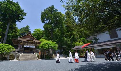 子供の頃はこの辺りの川で1日中ウグイや鮎を....._b0194185_2258665.jpg