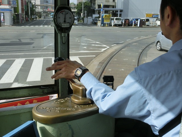 市民や観光客の足として市電がかっこよく走る街　熊本市と鹿児島市_f0141310_7512542.jpg