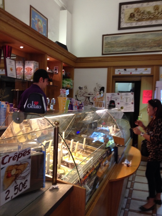 02/06/2014 1ユーロジェラート屋でワカメジェラート_a0136671_23545575.jpg