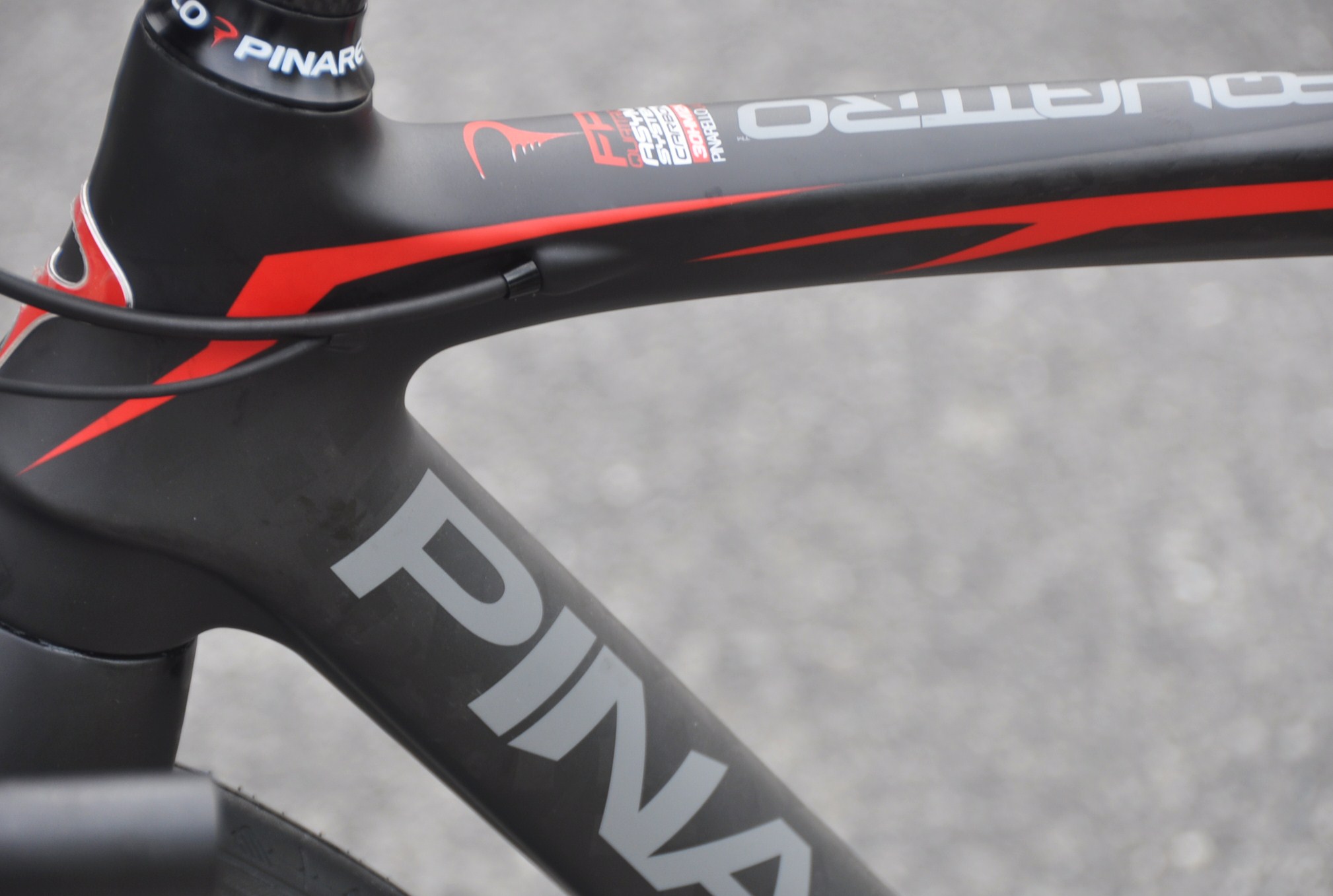 PINARELLO  QUATTRO  アルテグラ6800Di2 スペチャーレ_b0246207_08265801.jpg