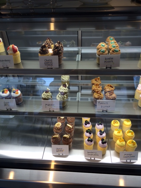 CUP CAKE 3rd STREET_b0133839_9335981.jpg