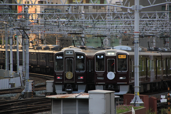 阪急1001F 梅田駅にて・・_d0202264_22202228.jpg