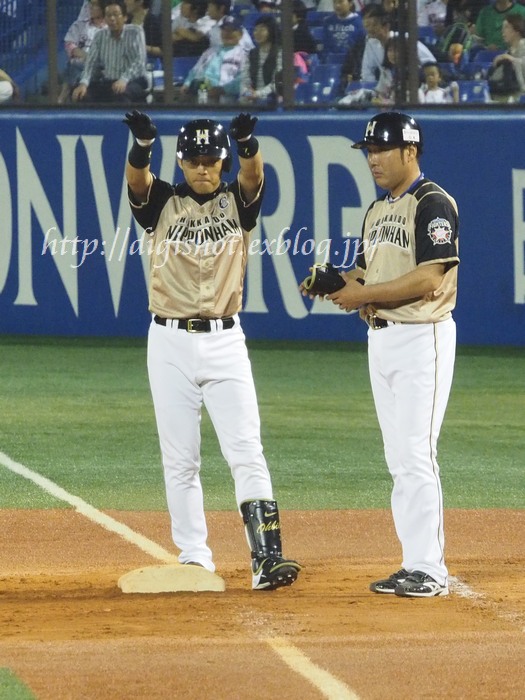 Fs中田翔 陽岱鋼 大引啓次選手フォト 神宮5 28 Out Of Focus Baseballフォトブログ 19年終了 Fs中田翔 陽岱鋼 大引啓次選手フォト 神宮5 28 Out Of Focus Baseballフォトブログ 19年終了
