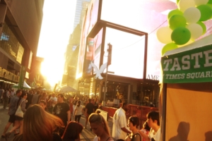 マンハッタンヘンジと食の祭典 Taste of Times Square_b0007805_3174816.jpg