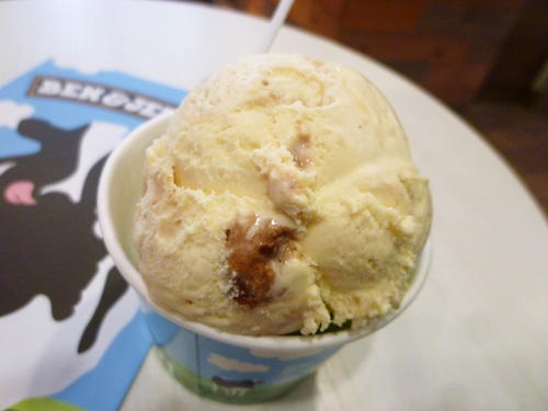 【閉店】Ben & Jerry\'s (ベン&ジェリーズ) 表参道ヒルズ店_c0152767_1849182.jpg