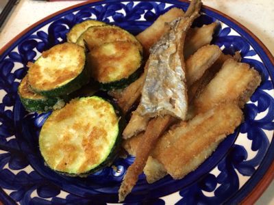 6月3日、太刀魚とズッキーニの唐揚げ、スーパーで買って来た焼きナスと、白和え_e0227385_0565931.jpg