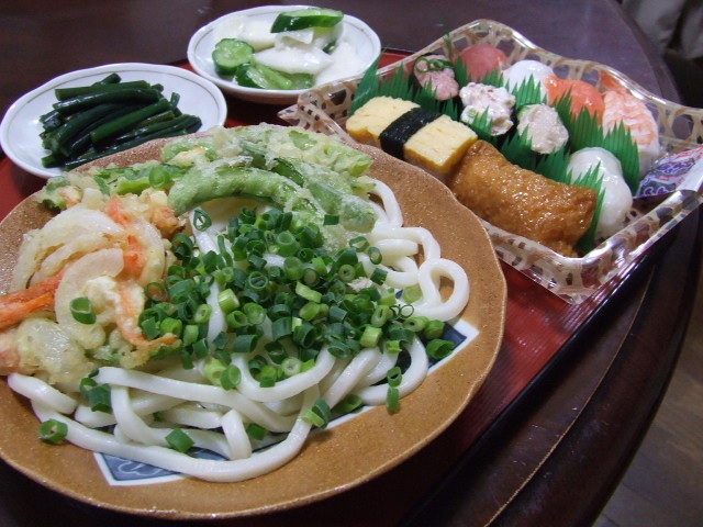冷やしうどん_f0019498_19345694.jpg