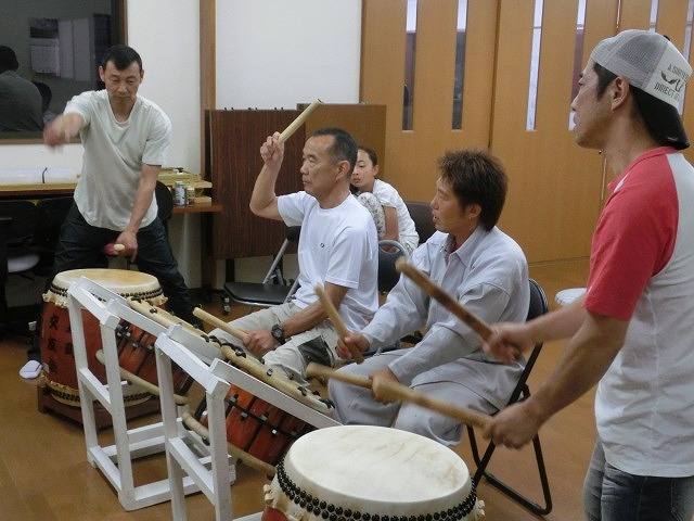 駿河台3丁目の天王祭に向けた太鼓の練習が始まった_f0141310_7225246.jpg