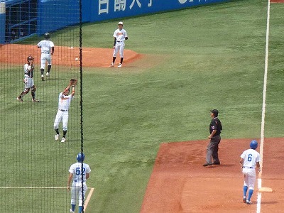 拓殖大対青学大　　５月２３日　東都大学野球１部　前半_b0166128_2049455.jpg