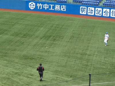拓殖大対青学大 5月23日 東都大学野球1部 前半_b0166128_2051504.jpg