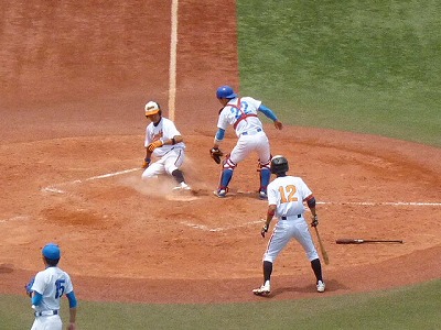 拓殖大対青学大 5月23日 東都大学野球1部 前半_b0166128_2059363.jpg