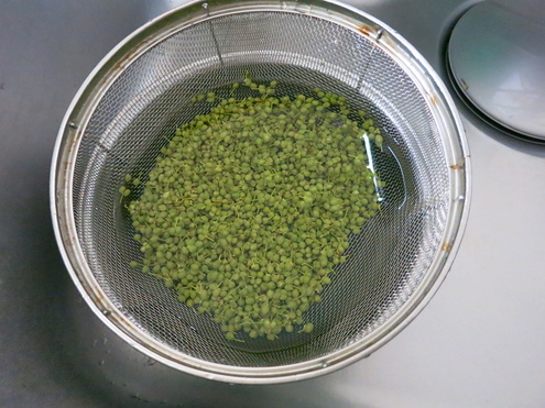 美味しいものは手がかかる_c0260460_17353092.jpg