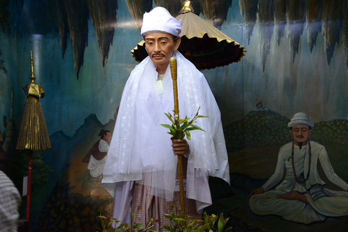 スーレーパヤー~ミャンマー・ヤンゴンの寺院_e0171573_2025128.jpg