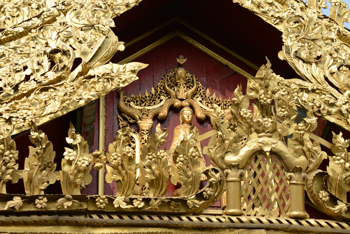 スーレーパヤー～ミャンマー・ヤンゴンの寺院_e0171573_2027231.jpg