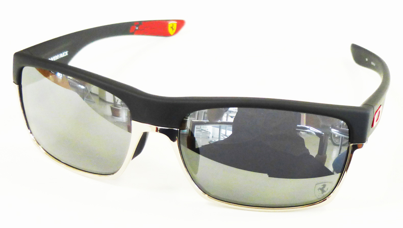 OAKLEYアジアンフィット新作ライフスタイルサングラスTWOFACE(ツーフェイス)リリース!_c0003493_1359571.jpg